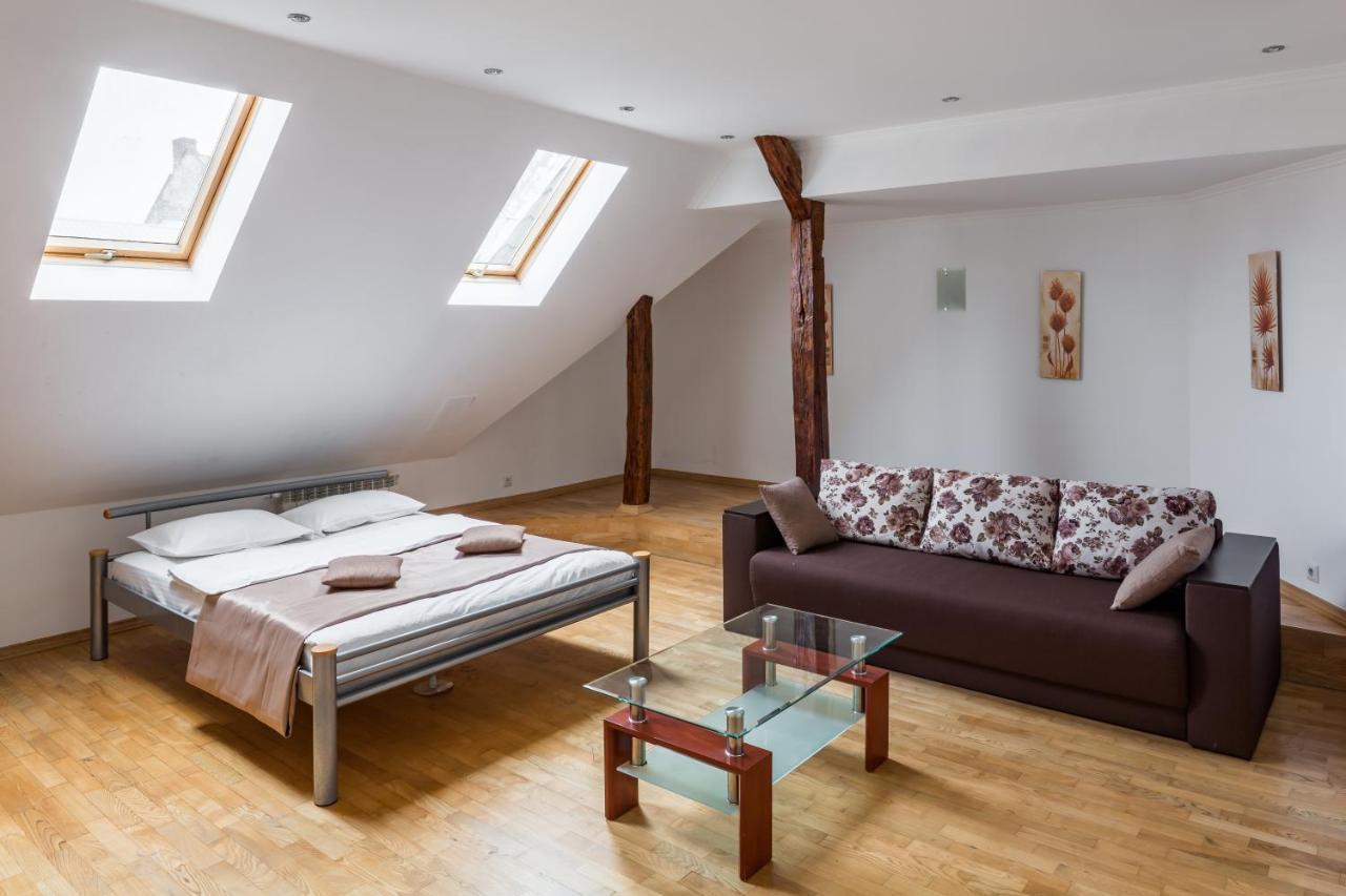 Romari Два Поверхи Appartement Lviv Buitenkant foto