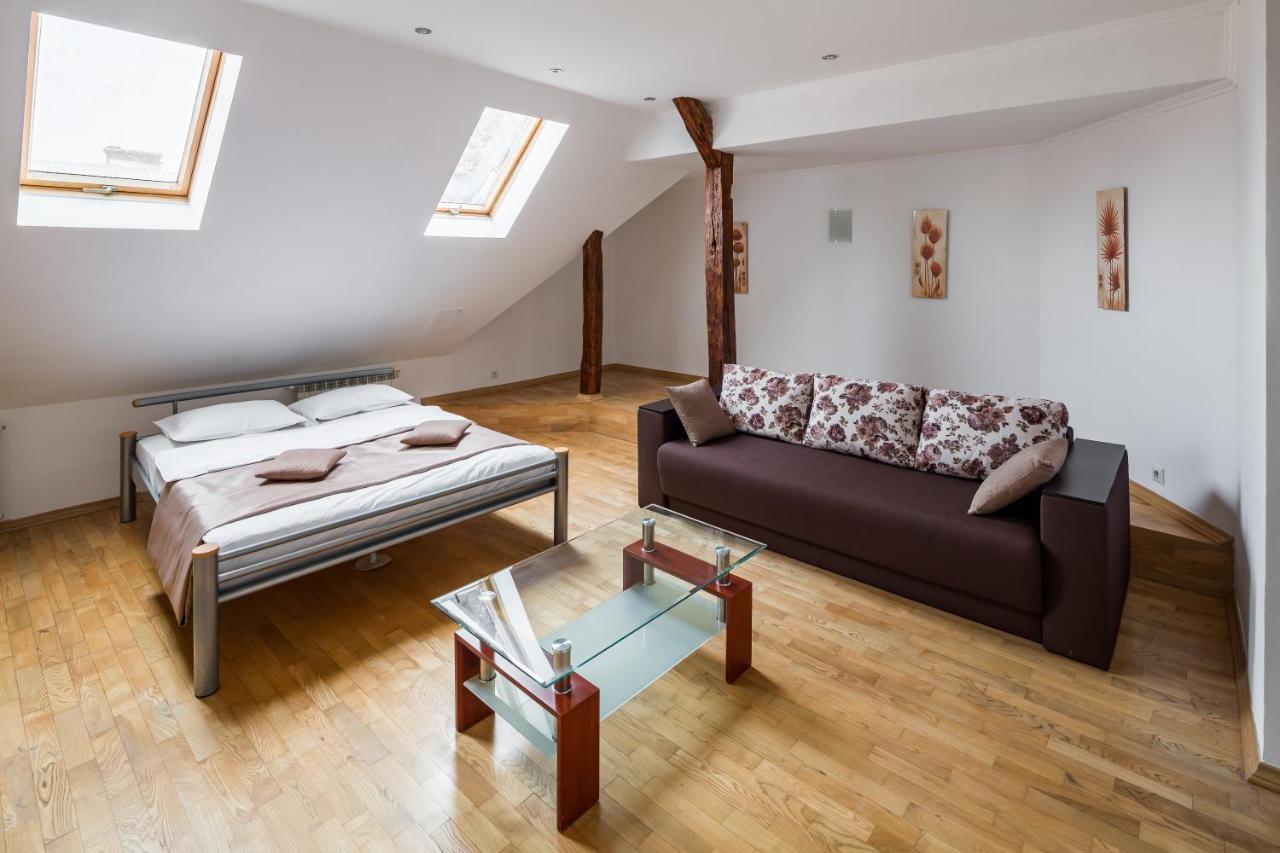 Romari Два Поверхи Appartement Lviv Buitenkant foto