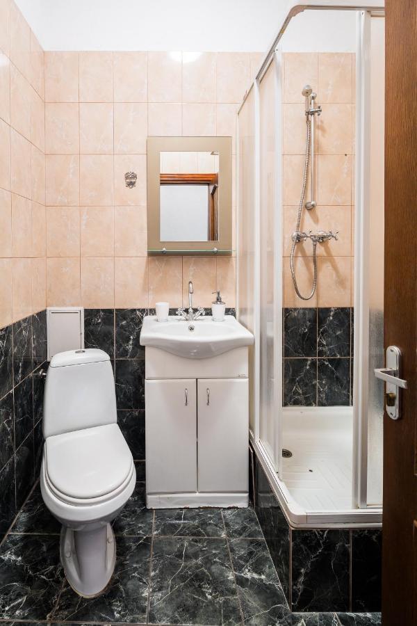 Romari Два Поверхи Appartement Lviv Buitenkant foto