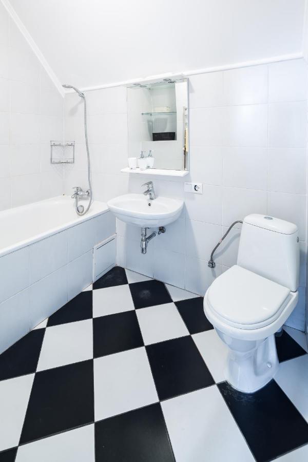 Romari Два Поверхи Appartement Lviv Buitenkant foto