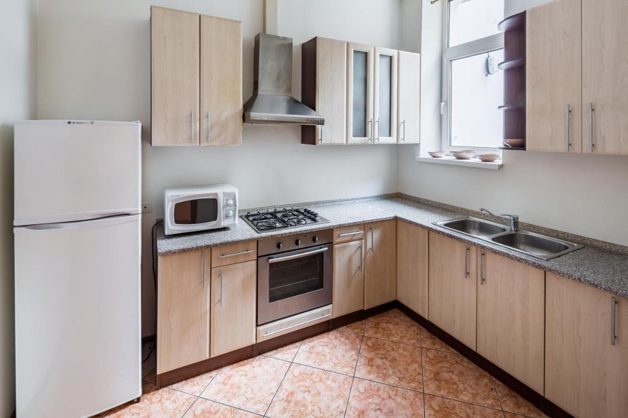 Romari Два Поверхи Appartement Lviv Buitenkant foto